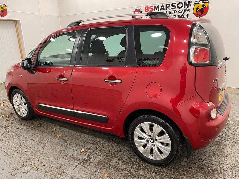 Used Citroën C3 Picasso Exclusive 2015 Red MPV