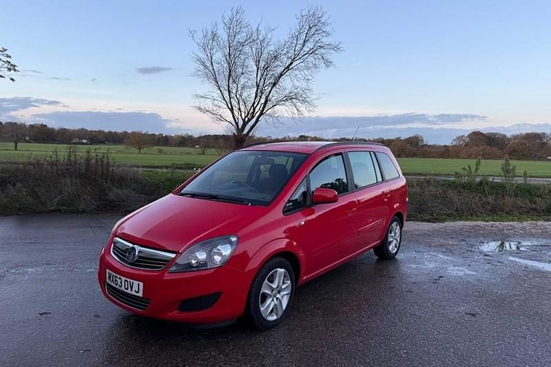 Used 2013 Vauxhall Zafira | £2,950 (Good price) - Image 1/1