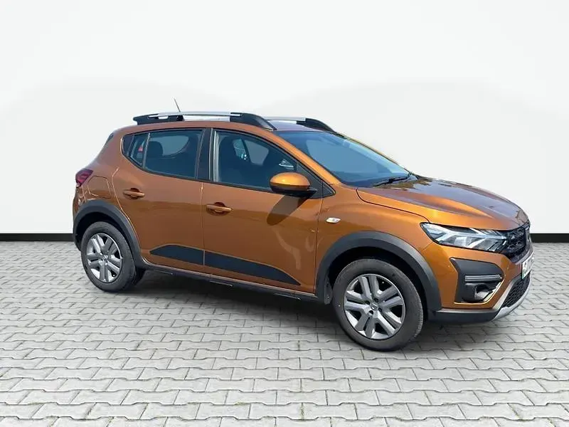 Used Dacia Sandero Comfort 90 HP (66 kW) 2023 Orange Hatchback