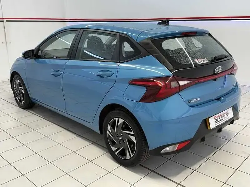Used Hyundai i20 SE 100 HP (73 kW) 2023 Turquoise Hatchback
