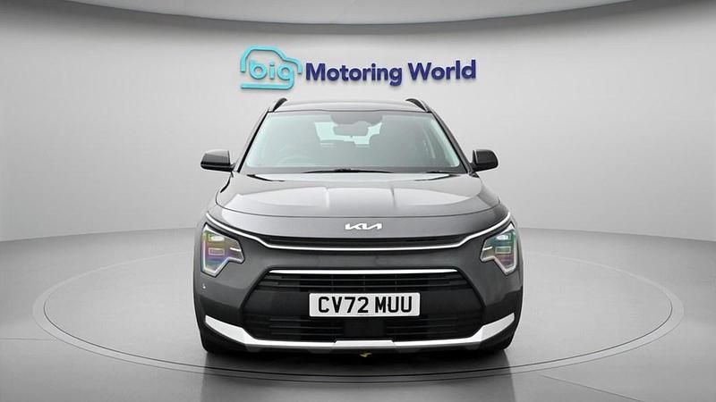 Gebraucht Kia Niro 139 PS (102 kW) 2022 Grau SUV