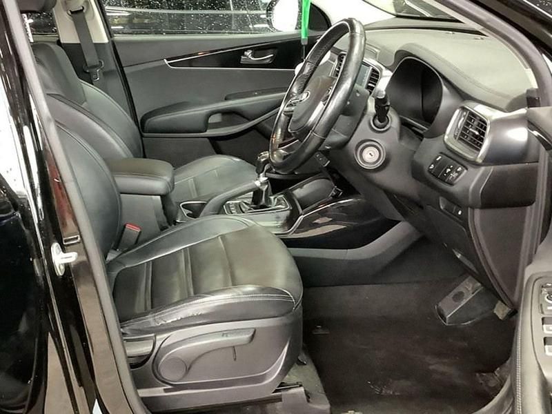 Used Kia Sorento 200 HP (147 kW) 2019 Black SUV
