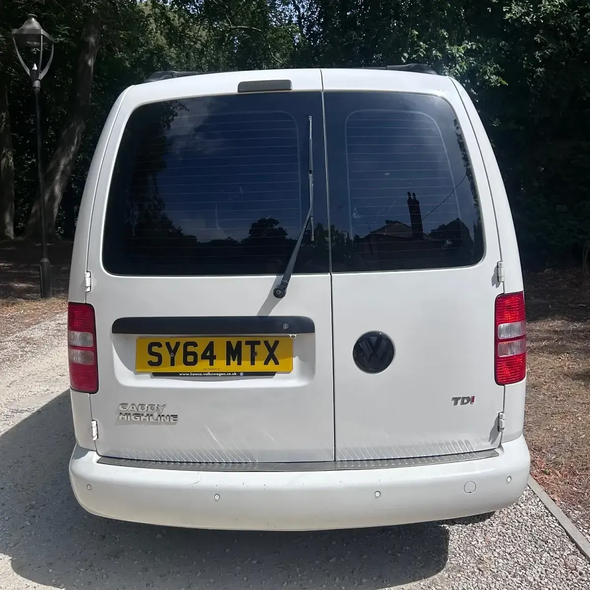Used VW Caddy Highline 102 HP (75 kW) 2014 White MPV