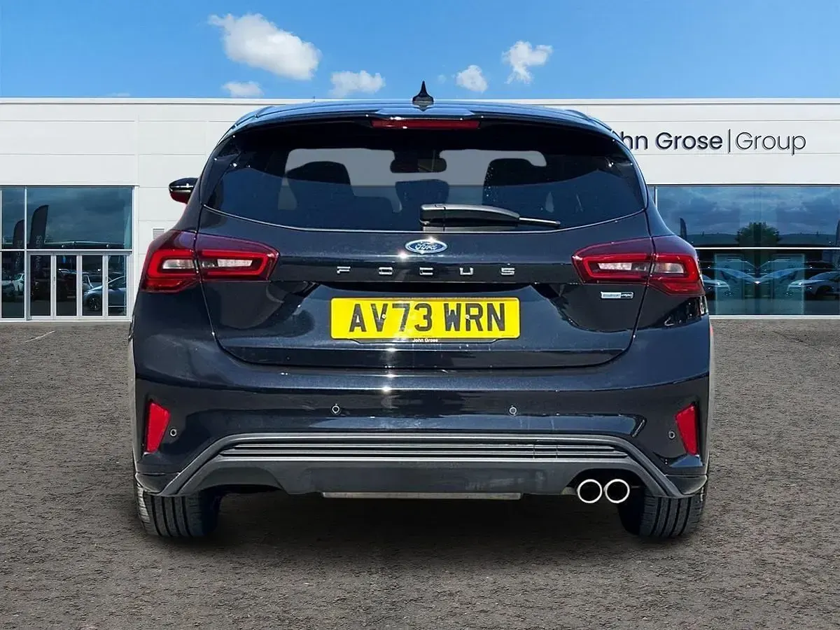 Usado Ford Focus ST-Line 2023 Negro Utilitario
