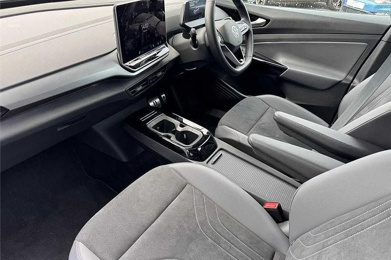Image 2/4
