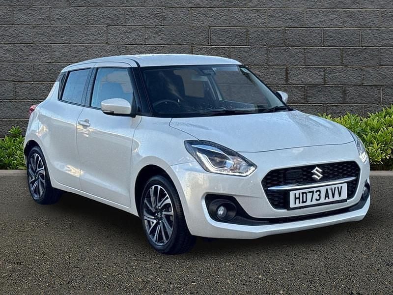 White Used 2024 Suzuki Swift SZ5 Hatchback | £17,495 (Expensive) - Image 1/4