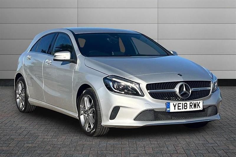 Polar silver Used 2018 Mercedes A180 Sport Edition Hatchback | £11,350 (Good price) - Image 1/4