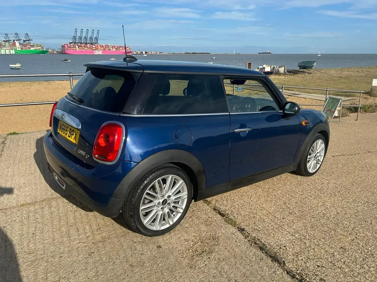 Used Mini One D Hatch 95 HP (69 kW) 2015 Blue Hatchback