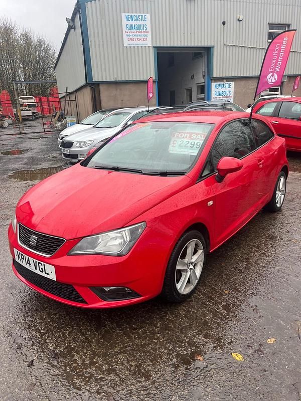 Red Used 2014 Seat Ibiza Hatchback | £1,999 (Good price) - Image 1/4