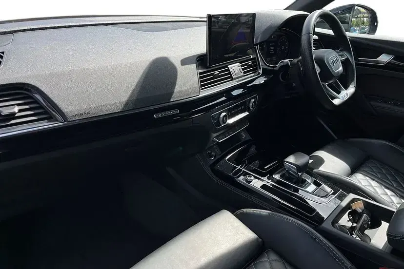 Used Audi Q5 Comfort 265 HP (194 kW) 2023 Blue SUV
