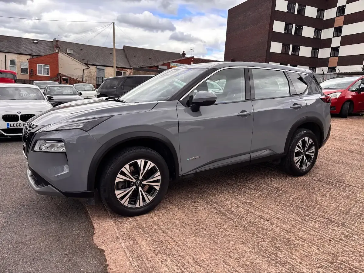Used Nissan X-Trail Acenta 204 HP (150 kW) 2024 Grey SUV