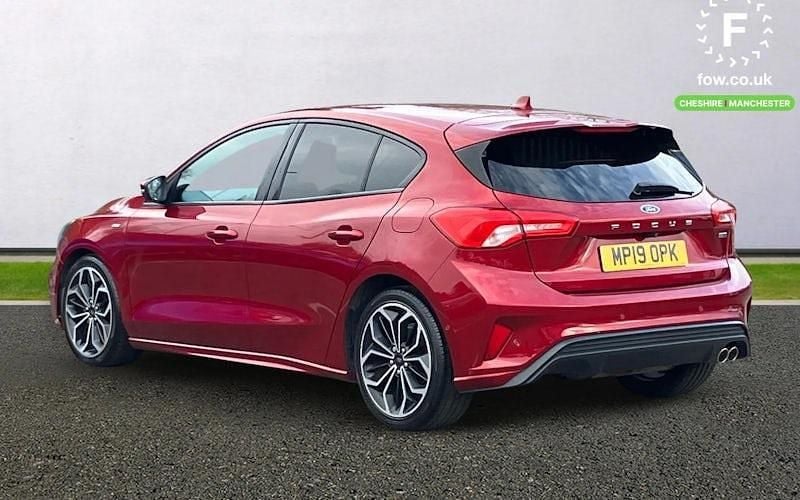 Used Ford Focus ST-Line X 120 HP (88 kW) 2019 Red Hatchback