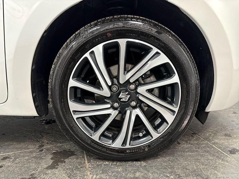 Used Suzuki Swift SZ5 83 HP (61 kW) 2023 White Hatchback