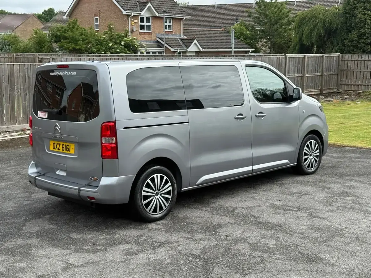 Used Citroën Spacetourer Feel 2020 Grey MPV