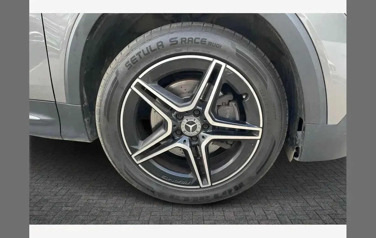 Used Mercedes GLB200 Executive 161 HP (118 kW) 2023 Grey SUV