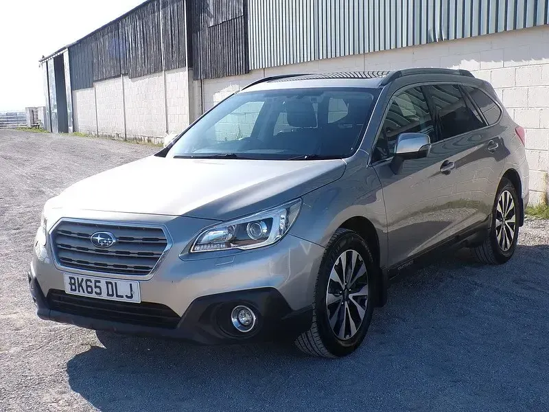 Używany Subaru Outback Premium 2015 Złoty Kombi