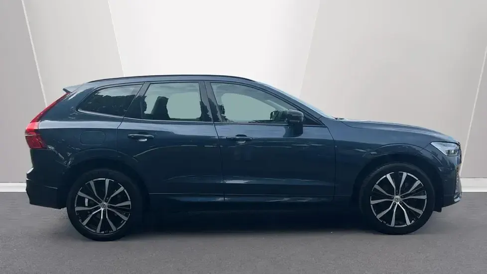 Used Volvo XC60 Plus 197 HP (144 kW) 2023 Denim blue SUV