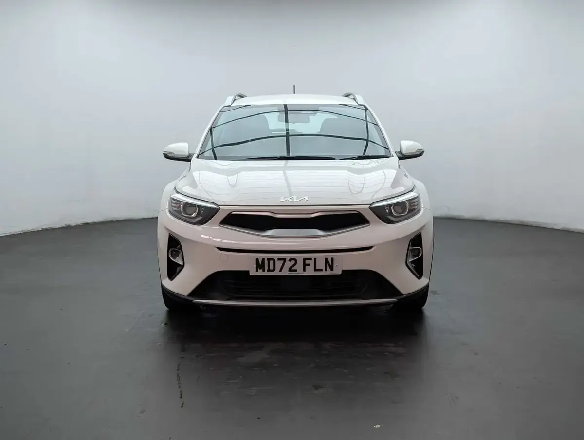 Used Kia Stonic 2023 White SUV