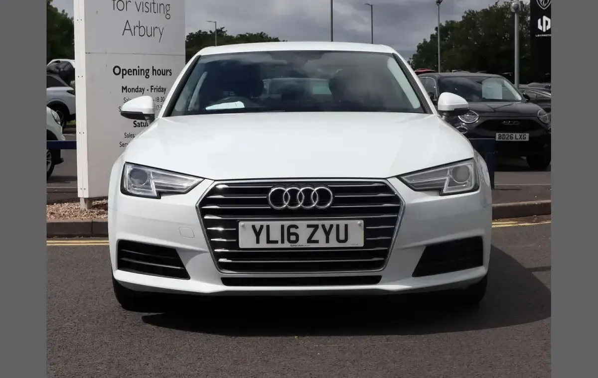 Used Audi A4 Design 148 HP (108 kW) 2016 White Sedan