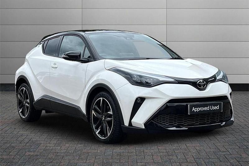 White Used 2022 Toyota C-HR Sport SUV | £23,750 (A bit pricey) - Image 1/3