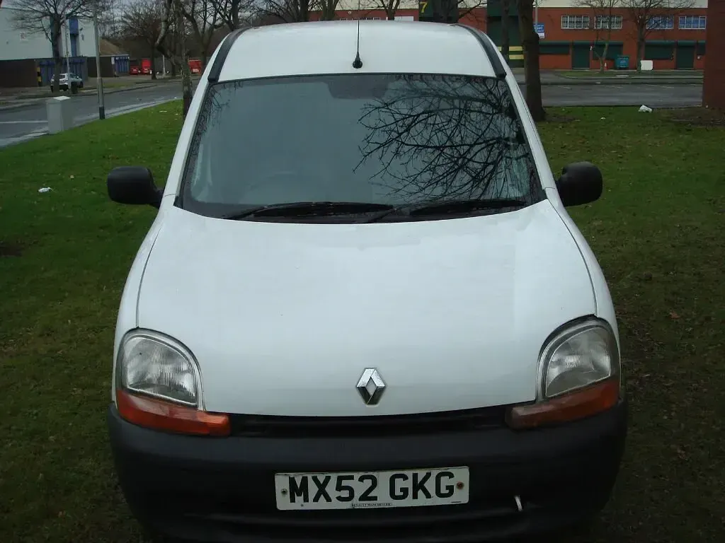 Used Renault Kangoo 2002 White MPV