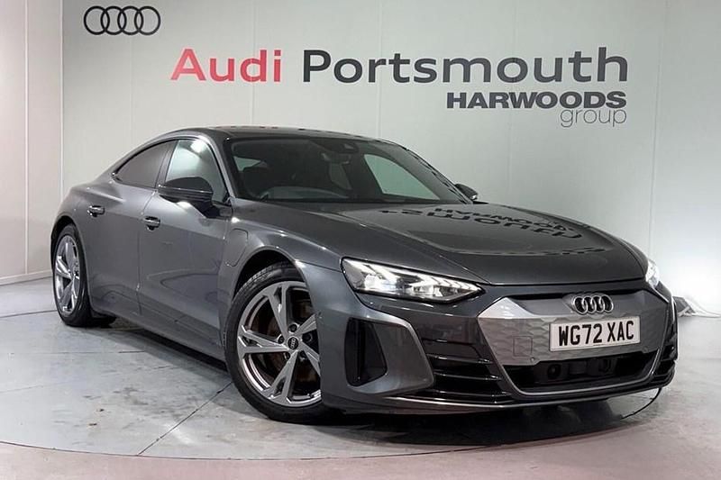 Used Audi e-tron GT quattro Comfort 389 kW (530 HP) 2022 Sedan