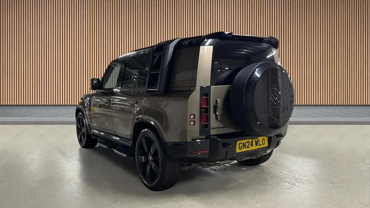 Used Land Rover Defender HSE Dynamic 2024 Gondwana stone SUV