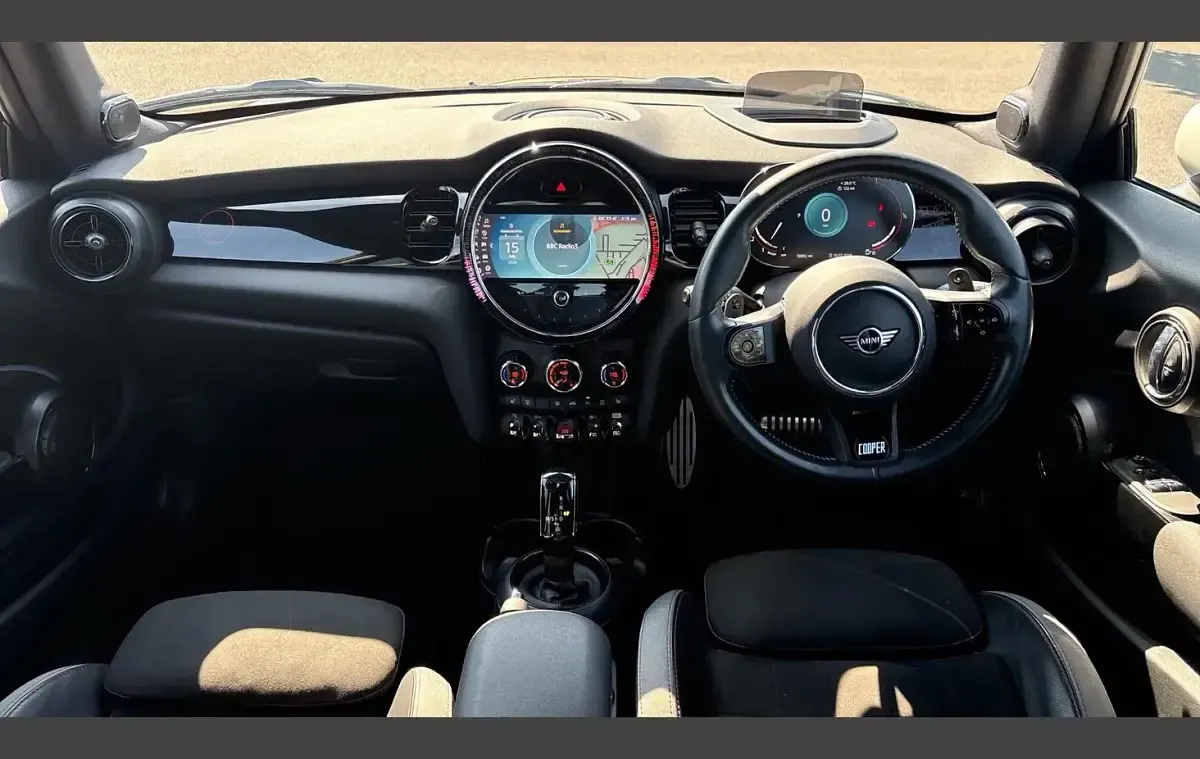 Used Mini John Cooper Works Hatch 228 HP (167 kW) 2022 Green Hatchback