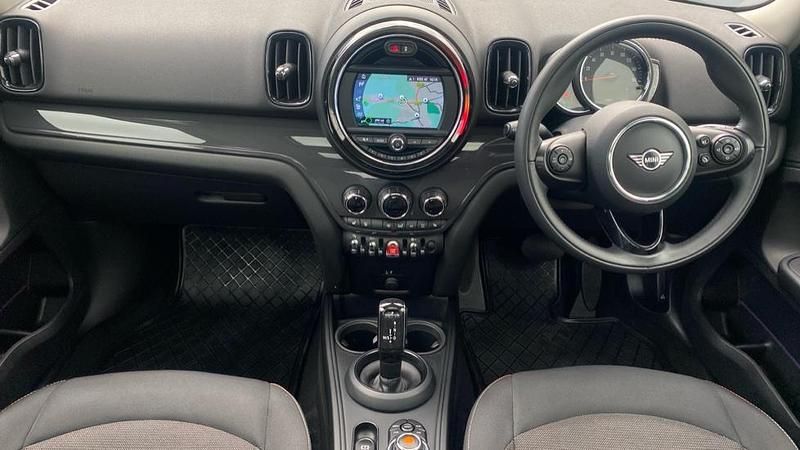 Used Mini Cooper Countryman Classic 136 HP (100 kW) 2020 Green SUV