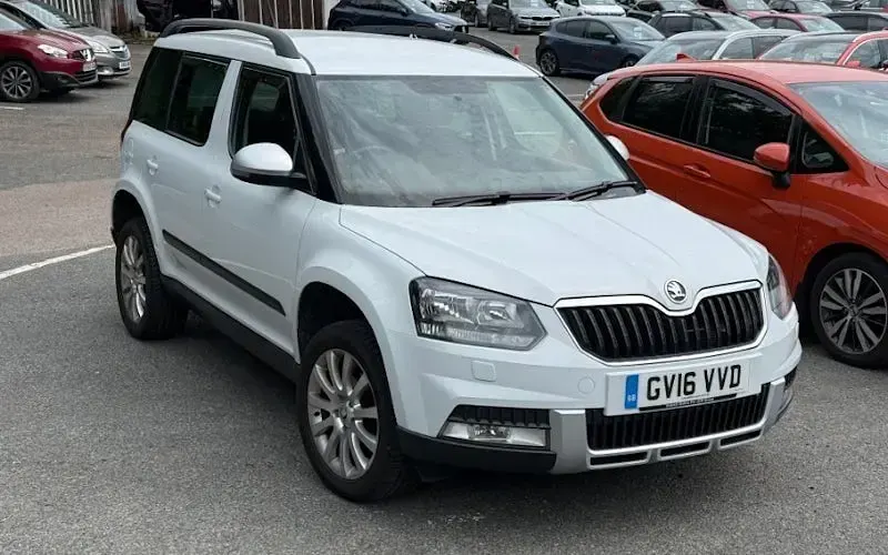 Usado Skoda Yeti Outdoor SE 110 CV (80 kW) 2017 SUV