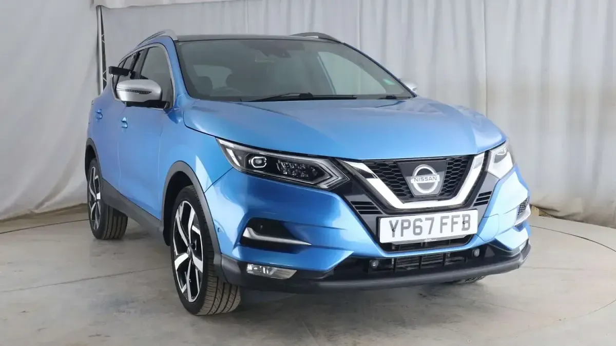Used Nissan Qashqai Tekna+ 116 HP (85 kW) 2017 Blue SUV