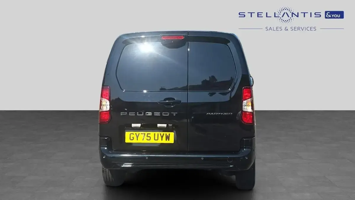 Used Peugeot Partner 129 HP (94 kW) 2025 Black MPV