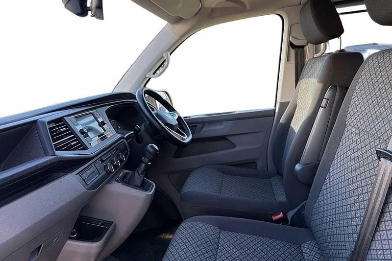 Used VW Shuttle S 110 HP (80 kW) 2022 Starlight blue MPV