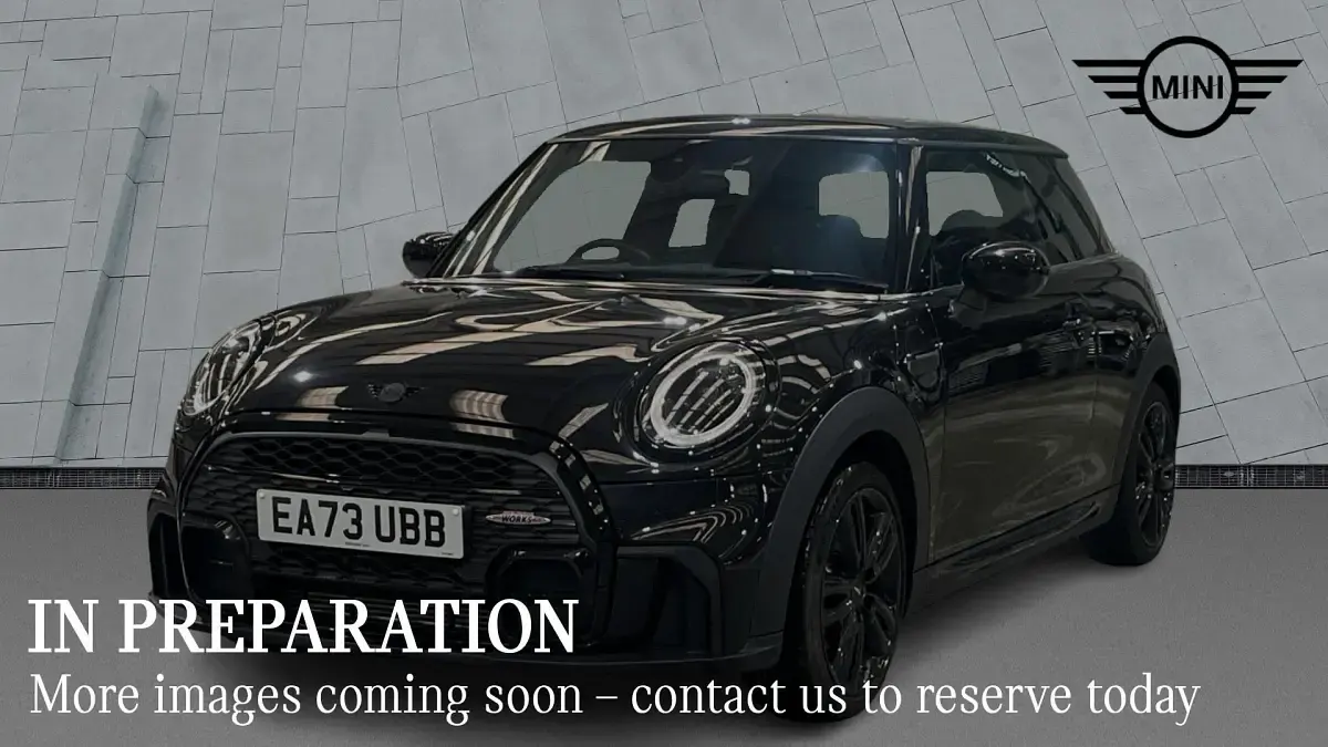 Usado Mini Cooper Hatch 134 CV (98 kW) 2024 Negro Utilitario