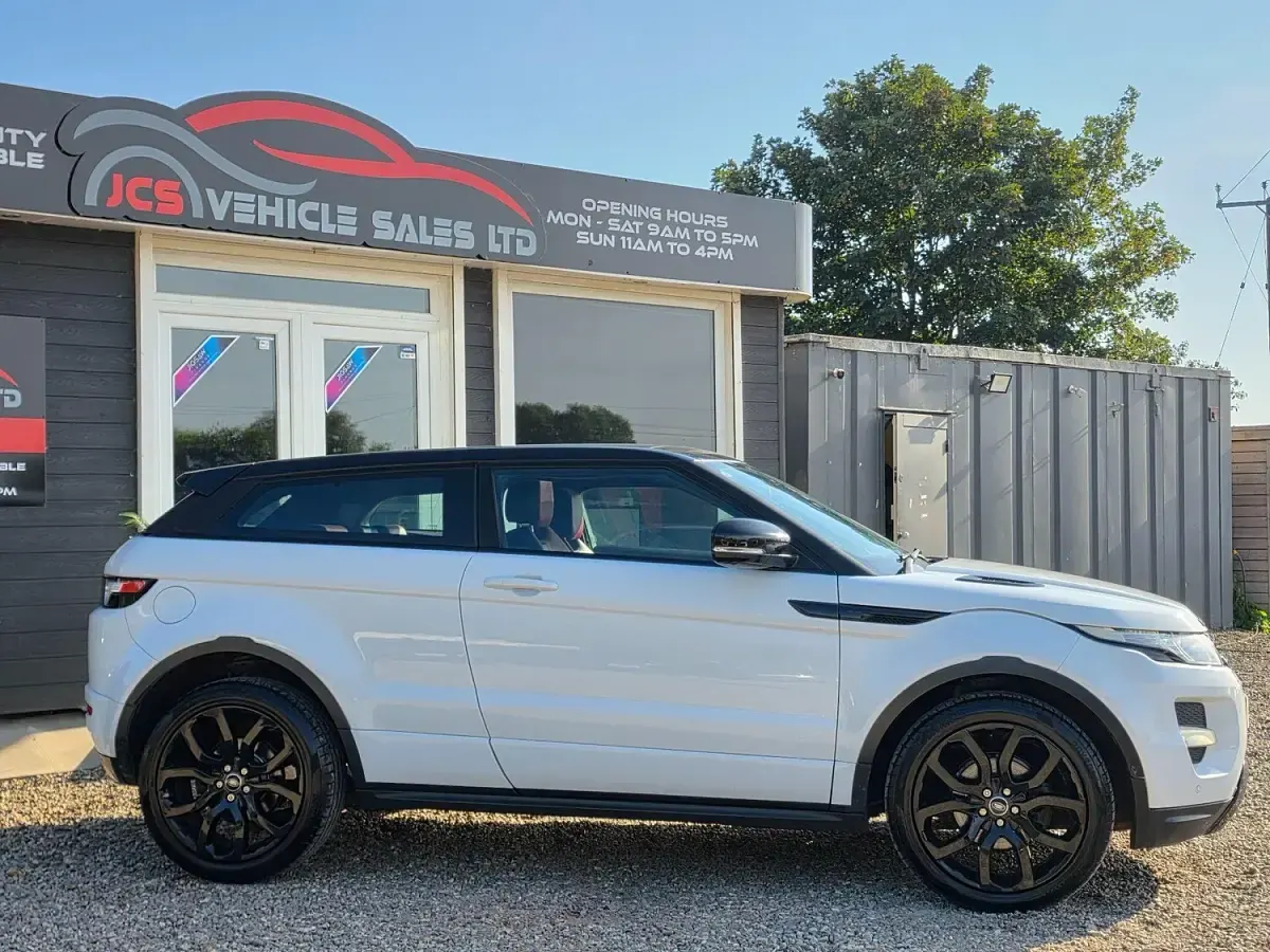 Used Land Rover Range Rover evoque Dynamic 2013 White SUV