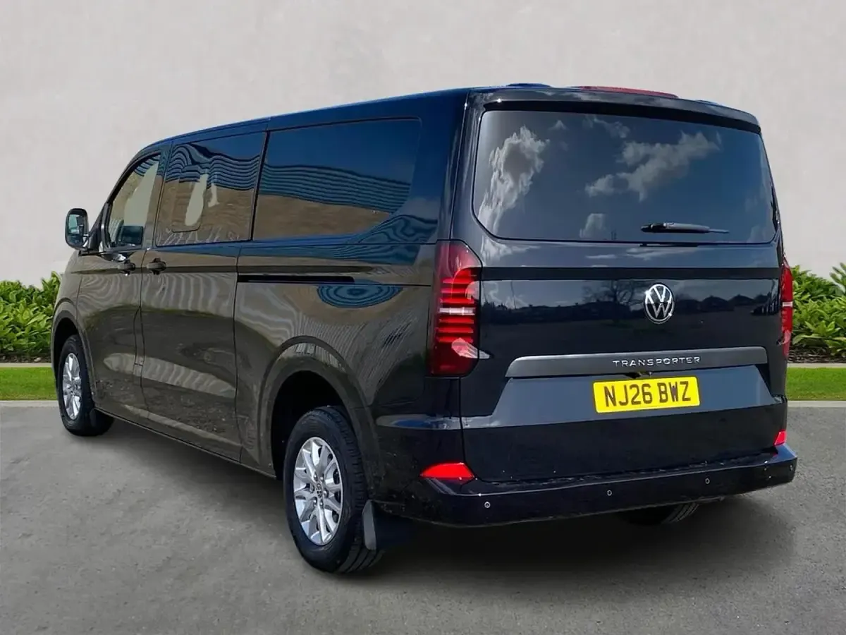 Usado VW Transporter Pro 150 CV (110 kW) 2026 Negro Van