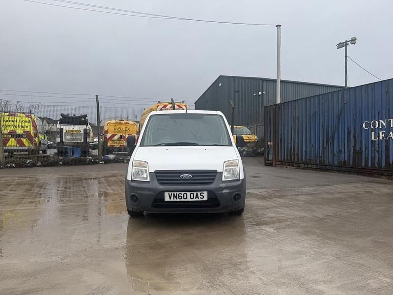 Used Ford Transit Connect 110 HP (80 kW) 2010 White MPV