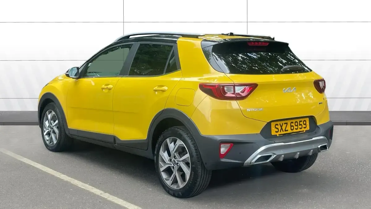 Used Kia Stonic GT-Line S 118 HP (86 kW) 2023 Yellow SUV