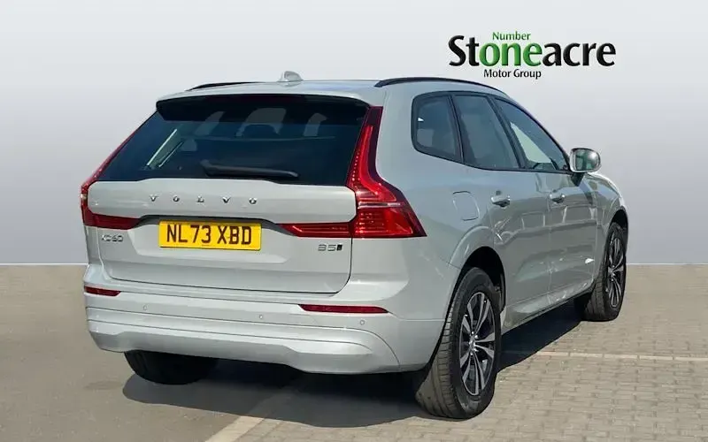 Used Volvo XC60 Core 250 HP (183 kW) 2023 Grey SUV