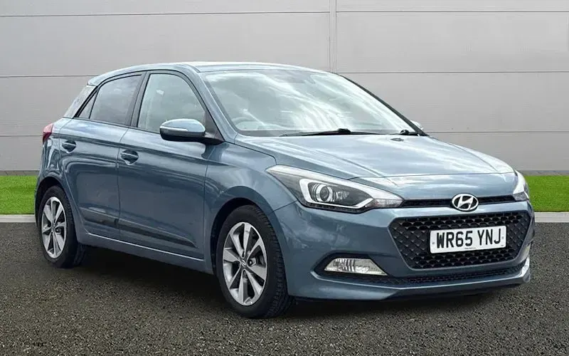 Käytetty Hyundai i20 Premium 84 HP (61 kW) 2015 Viistoperä