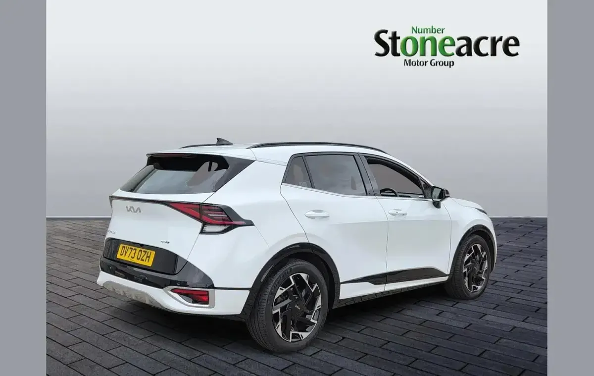 Used Kia Sportage GT-Line 150 HP (110 kW) 2023 White SUV