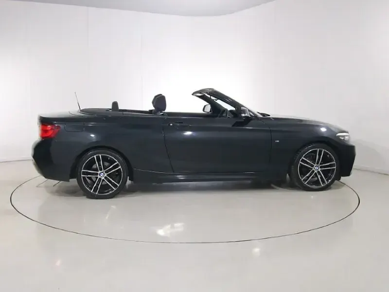 Begagnad BMW 218 M Sport 134 HK (98 kW) 2019 Svart Cab