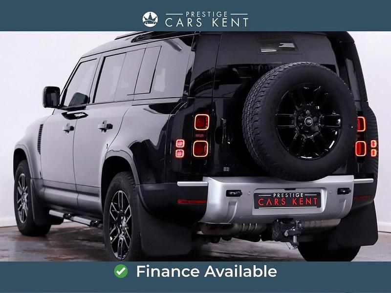 Used Land Rover Defender S 350 HP (257 kW) 2025 Black SUV