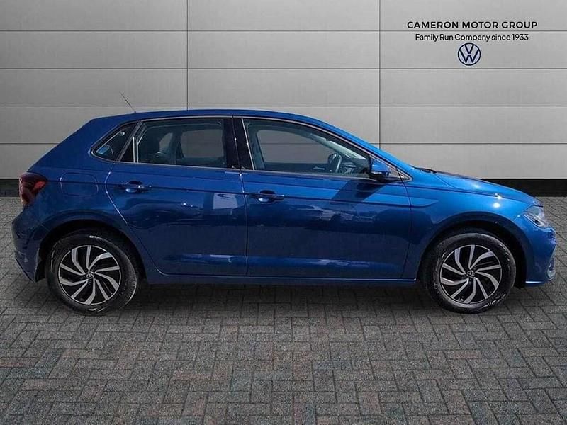 Usado VW Polo Life 80 HP (58 kW) 2022 Azul Citadino