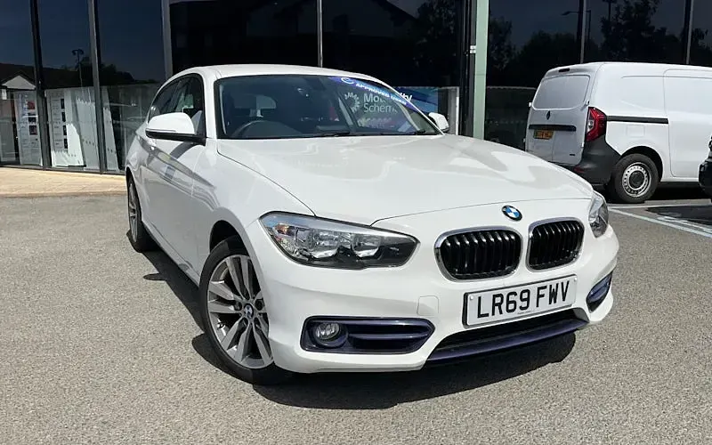 Used BMW 118 Sport Line 136 HP (100 kW) 2019 Hatchback