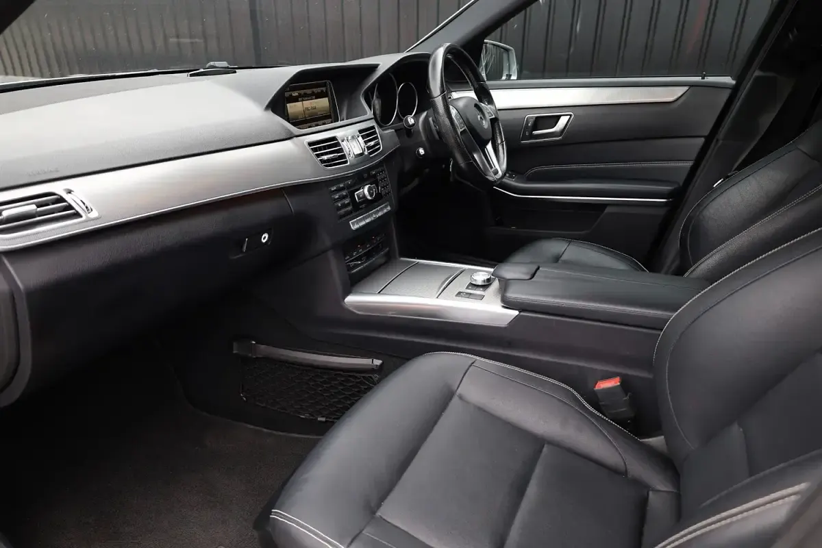 Used Mercedes E250 AMG 208 HP (152 kW) 2014 Silver Sedan
