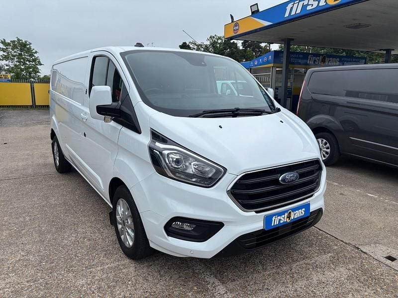 White Used 2022 Ford Transit Custom Limited Van | £18,750 (A bit pricey) - Image 1/3