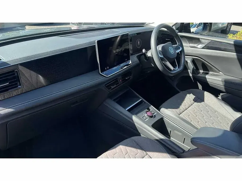 Used VW Tiguan Match 150 HP (110 kW) 2024 Dolphin grey metallic SUV