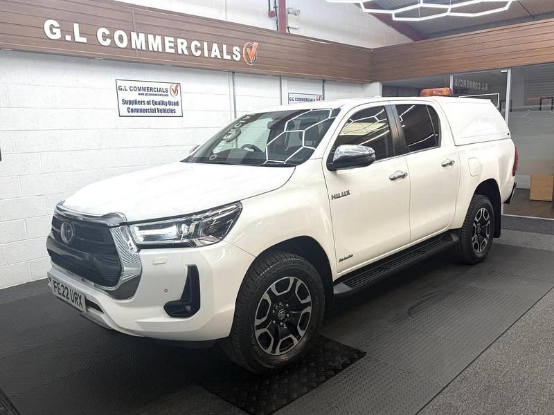 Used Toyota HiLux 148 HP (108 kW) 2022 White Pickup