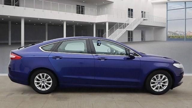 Used Ford Mondeo Titanium 150 HP (110 kW) 2016 Blue Hatchback
